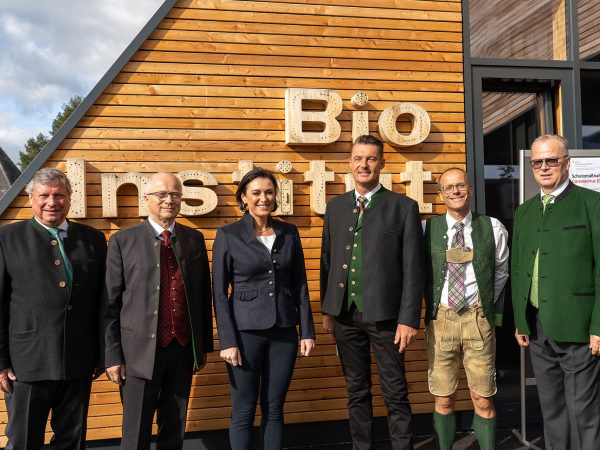 Eröffnung Biozentrum Raumberg mit Bundesministerin Köstinger und Führungskräften